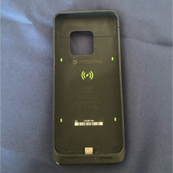 Mophie Galaxy S9 Juice box. - Picture 3 of 5